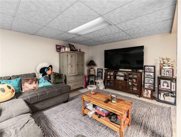 136 Jenckes Hill Road, Lincoln, RI 02865