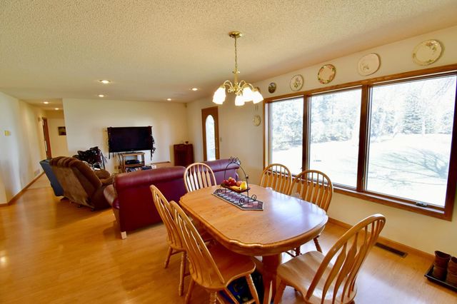 19221 30th Street SW, Blomkest, MN 56216