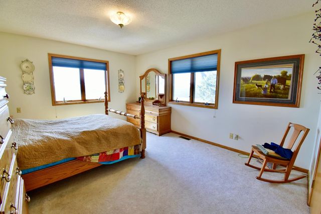 19221 30th Street SW, Blomkest, MN 56216