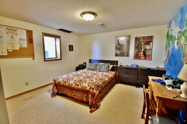 19221 30th Street SW, Blomkest, MN 56216