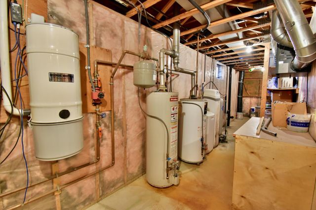 19221 30th Street SW, Blomkest, MN 56216