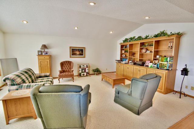 19221 30th Street SW, Blomkest, MN 56216