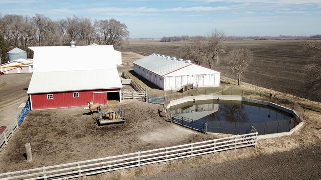 19221 30th Street SW, Blomkest, MN 56216