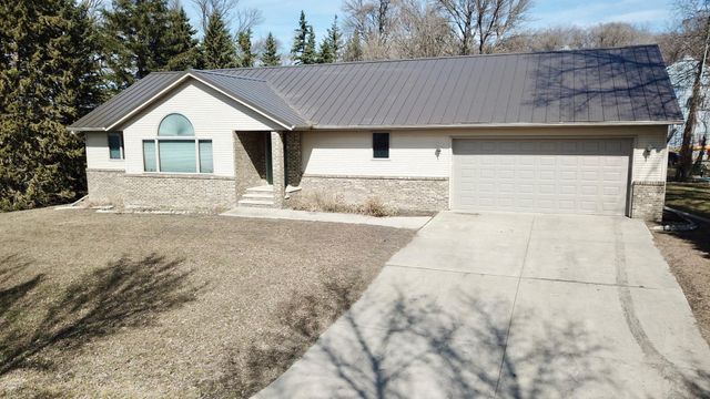 19221 30th Street SW, Blomkest, MN 56216