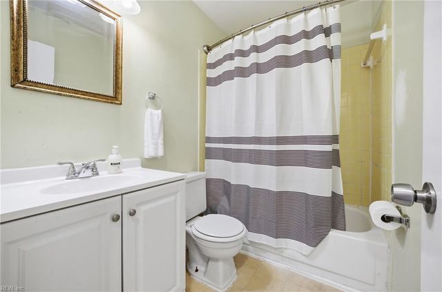 1439 W Ocean View AVE, Norfolk, VA 23503