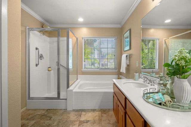6933 Catamaran Drive, Carlsbad, CA 92011