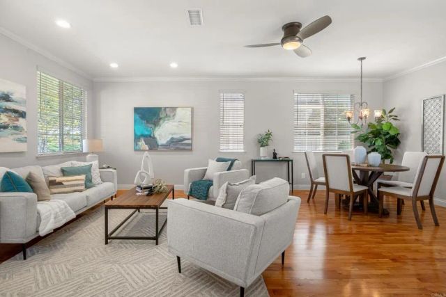6933 Catamaran Drive, Carlsbad, CA 92011