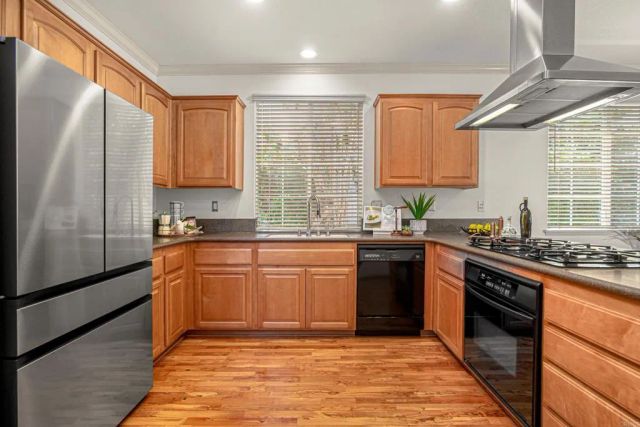 6933 Catamaran Drive, Carlsbad, CA 92011