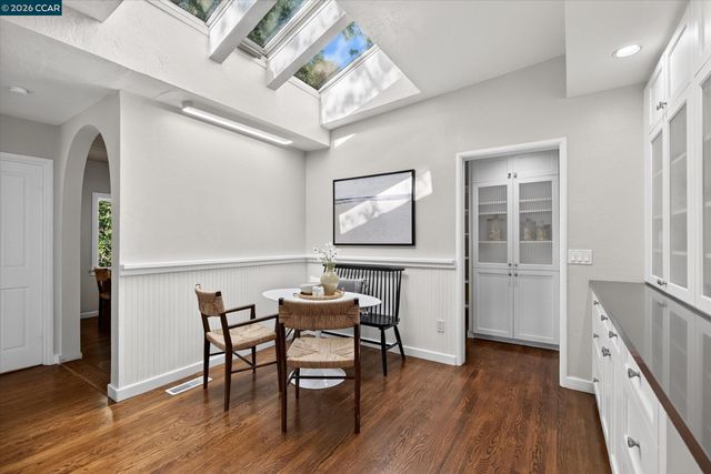 6 El Patio, Orinda, CA 94563