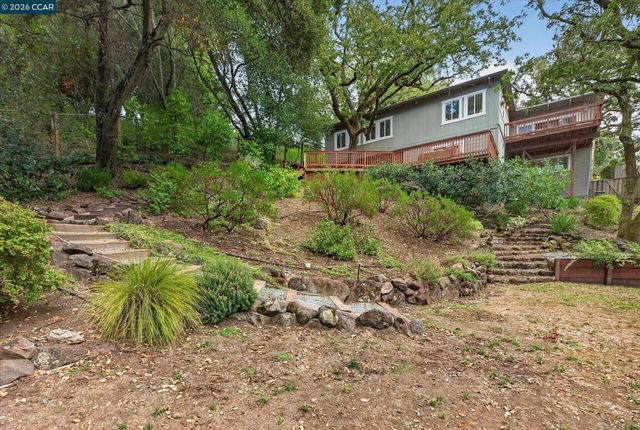 6 El Patio, Orinda, CA 94563