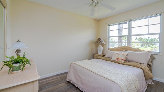 1563 SE Royal Green Circle B-204, Port St Lucie, FL 34952