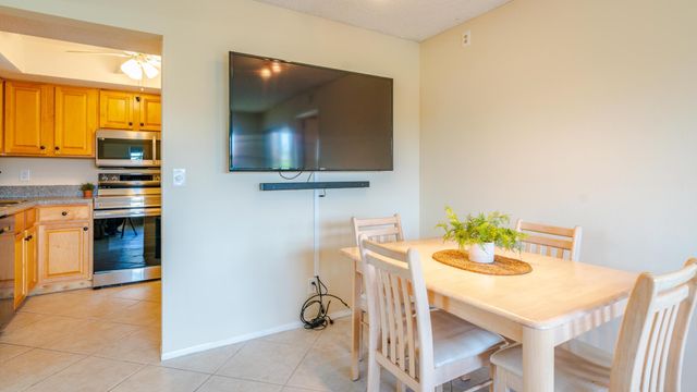 1563 SE Royal Green Circle B-204, Port St Lucie, FL 34952