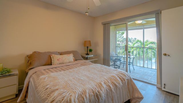 1563 SE Royal Green Circle B-204, Port St Lucie, FL 34952