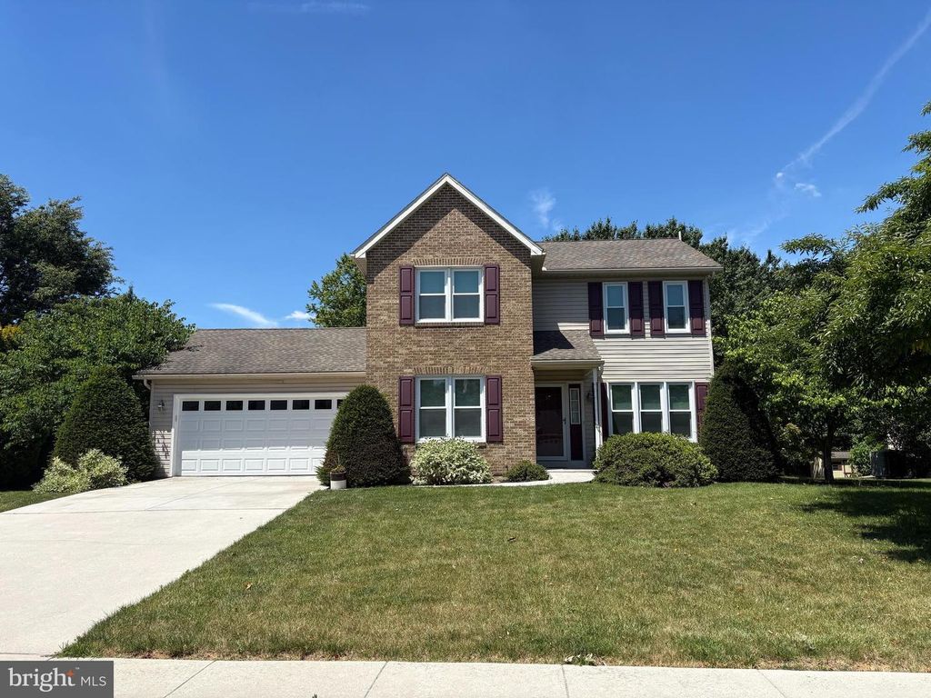 37 ROYAL PALM DR, Mechanicsburg, PA 17050