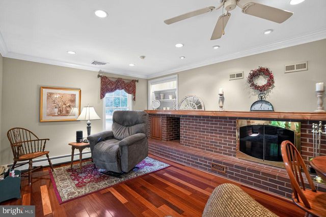 1006 WEIKEL RD, Lansdale, PA 19446