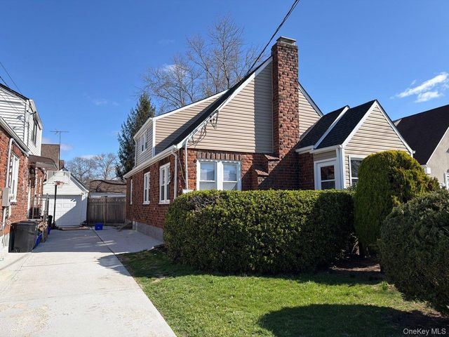 987 Wallace Avenue, Baldwin, NY 11510