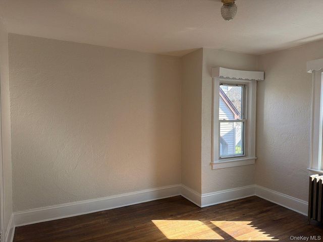 987 Wallace Avenue, Baldwin, NY 11510