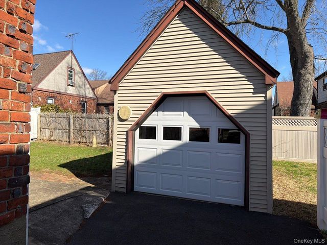 987 Wallace Avenue, Baldwin, NY 11510