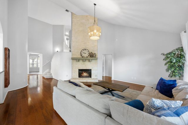 21001 Haddington CV, Hutto, TX 78634