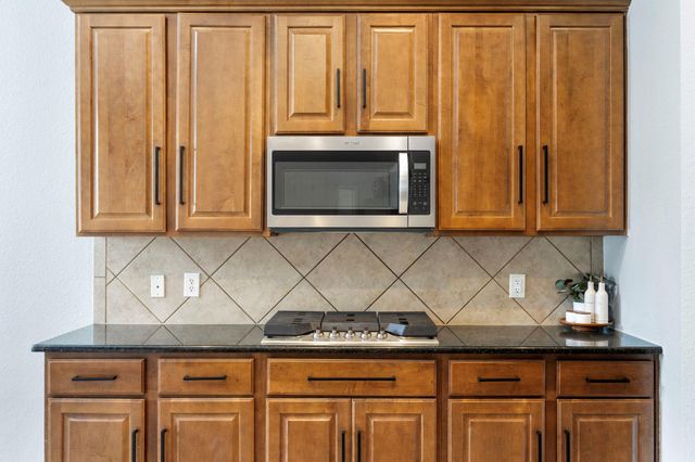 21001 Haddington CV, Hutto, TX 78634