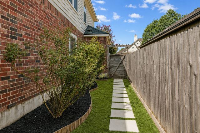 21001 Haddington CV, Hutto, TX 78634