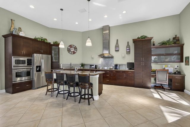 10842 Greenbriar Villa Drive, Lake Worth, FL 33449