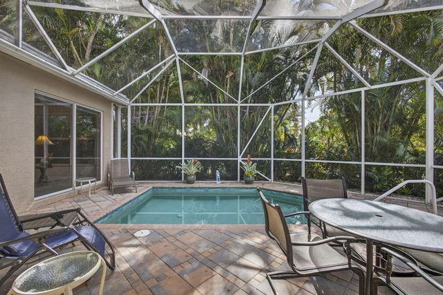 10842 Greenbriar Villa Drive, Lake Worth, FL 33449