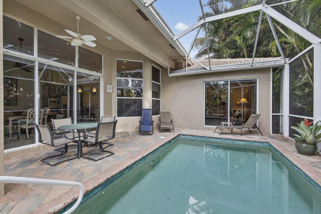 10842 Greenbriar Villa Drive, Lake Worth, FL 33449