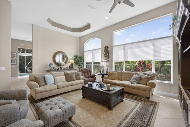 10842 Greenbriar Villa Drive, Lake Worth, FL 33449