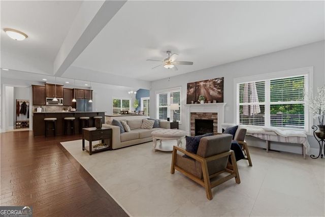 2811 Magnolia Creek Drive, Kennesaw, GA 30152