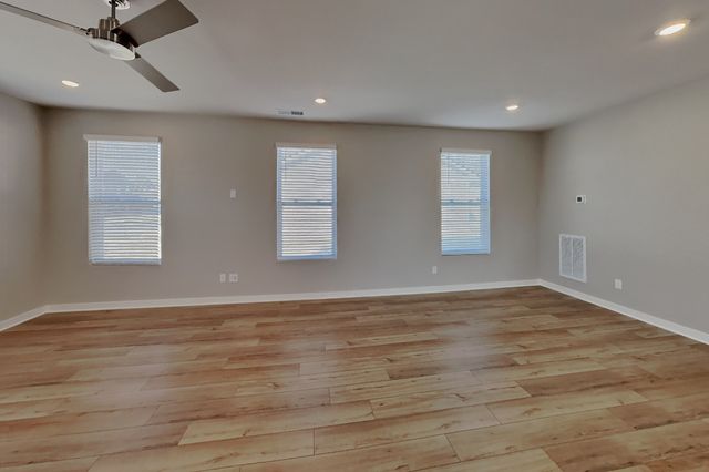 7011 Park Knoll Ln, Mount Juliet, TN 37122
