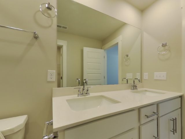 7011 Park Knoll Ln, Mount Juliet, TN 37122