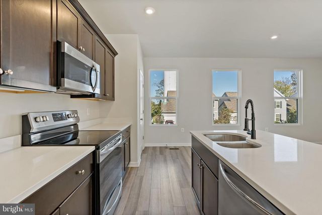 66 NATIONAL ST, Ranson, WV 25438