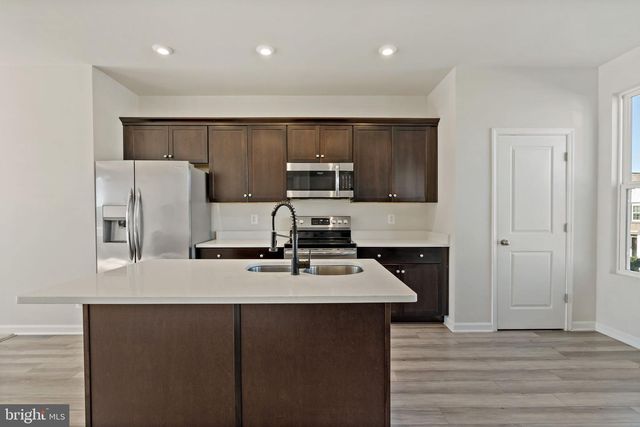 66 NATIONAL ST, Ranson, WV 25438