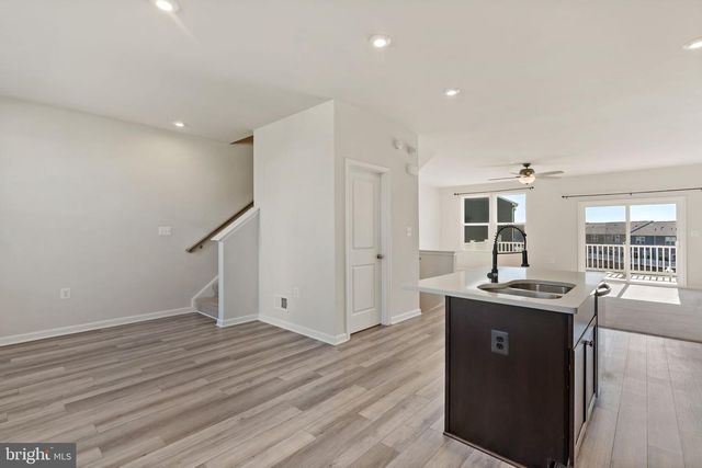 66 NATIONAL ST, Ranson, WV 25438