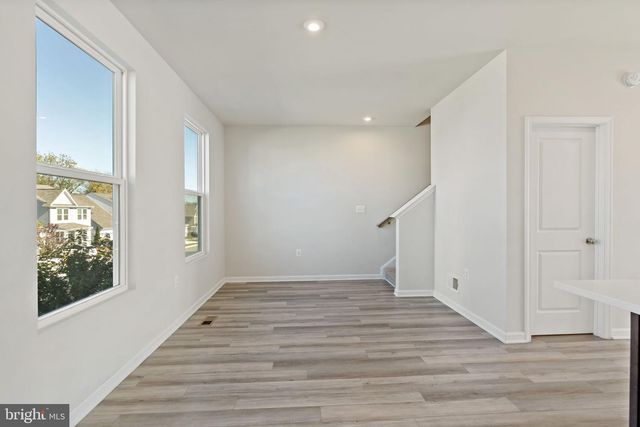 66 NATIONAL ST, Ranson, WV 25438