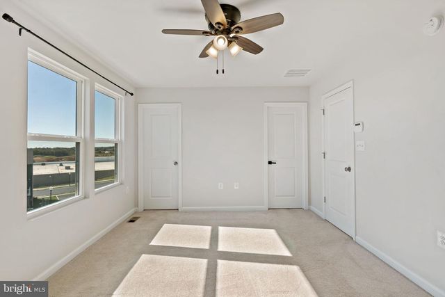 66 NATIONAL ST, Ranson, WV 25438