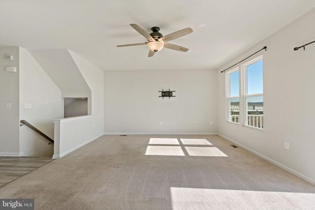 66 NATIONAL ST, Ranson, WV 25438