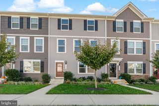 66 NATIONAL ST, Ranson, WV 25438