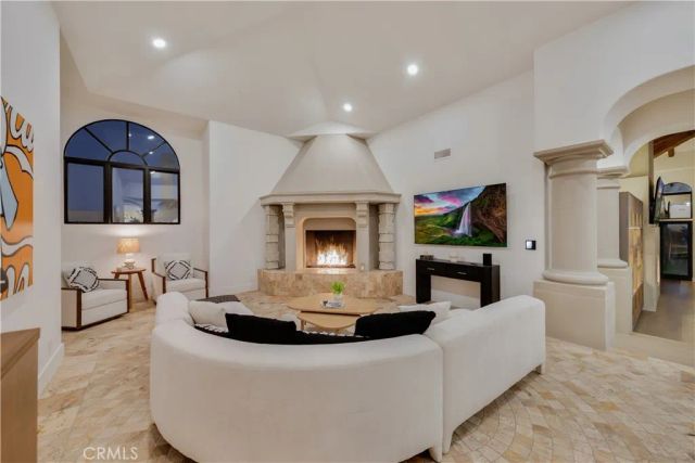 1090 Vista Ridge Lane, Westlake Village, CA 91362