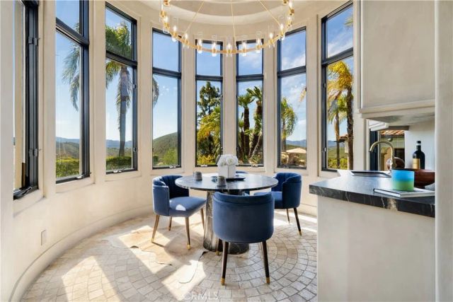 1090 Vista Ridge Lane, Westlake Village, CA 91362