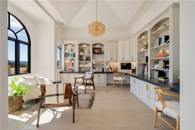 1090 Vista Ridge Lane, Westlake Village, CA 91362