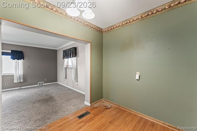 11283 Plumridge Boulevard, Sterling Heights, MI 48313