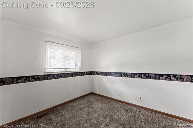 11283 Plumridge Boulevard, Sterling Heights, MI 48313