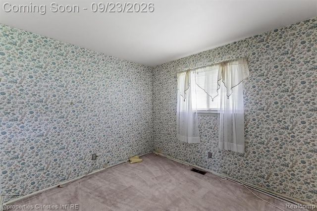 11283 Plumridge Boulevard, Sterling Heights, MI 48313