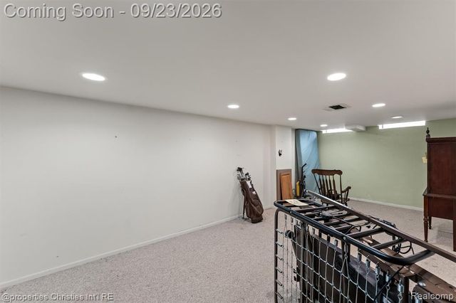 11283 Plumridge Boulevard, Sterling Heights, MI 48313
