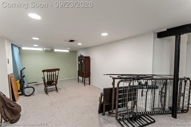 11283 Plumridge Boulevard, Sterling Heights, MI 48313