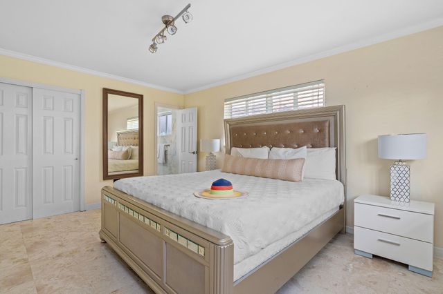 2757 NE 14th Avenue, Wilton Manors, FL 33334