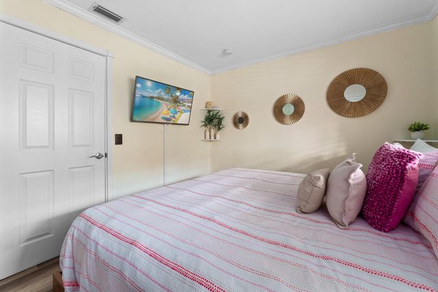 2757 NE 14th Avenue, Wilton Manors, FL 33334