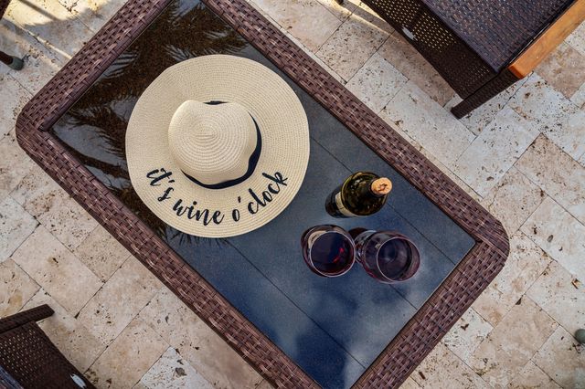 2757 NE 14th Avenue, Wilton Manors, FL 33334